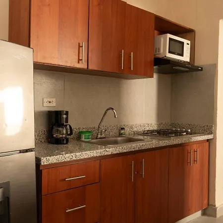 Apto Moneda 5 Colonial Charm Jacuzzi In The Heart Of * Cartagena